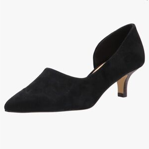 Bella Vita Quillla kitten heel black‎ suede pump cut out NEW 7 wide